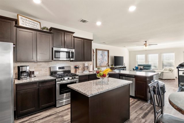 217 Watson Street, Red Oak, TX 75154