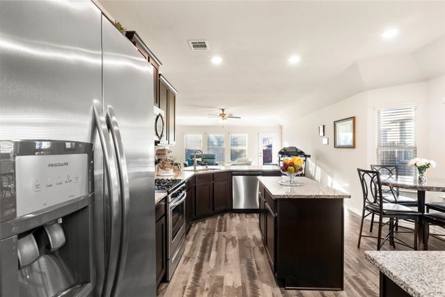 217 Watson Street, Red Oak, TX 75154