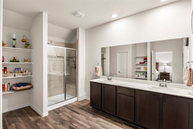 217 Watson Street, Red Oak, TX 75154