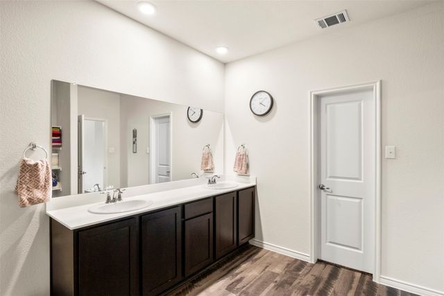 217 Watson Street, Red Oak, TX 75154