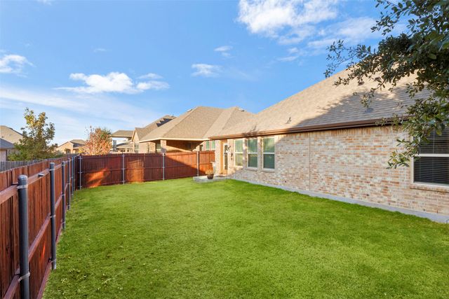 217 Watson Street, Red Oak, TX 75154