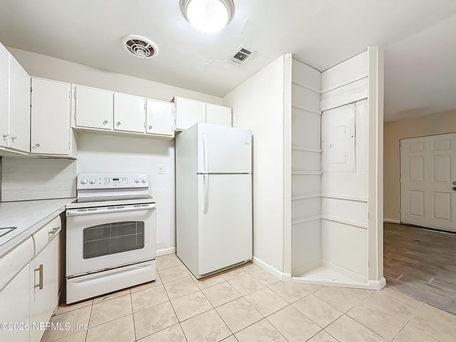 5704 MICHIGAN Avenue, Jacksonville, FL 32211