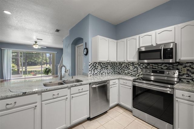 11034 WINDSOR PLACE CIRCLE, Tampa, FL 33626