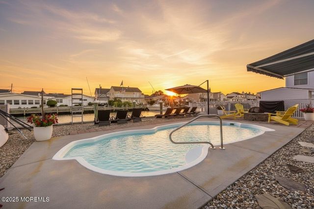 29 W Pampano Drive, Brick, NJ 08723