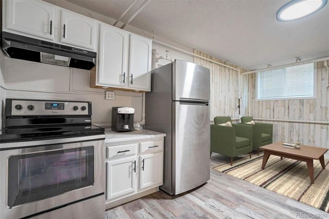 1182 Clermont Street 1B, Denver, CO 80220