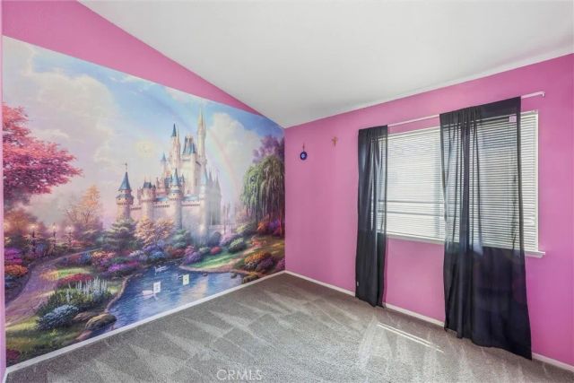 11453 Plane Tree, Fontana, CA 92337