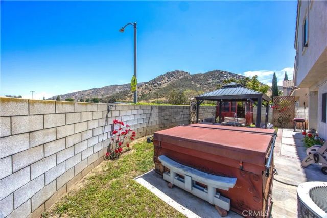 11453 Plane Tree, Fontana, CA 92337