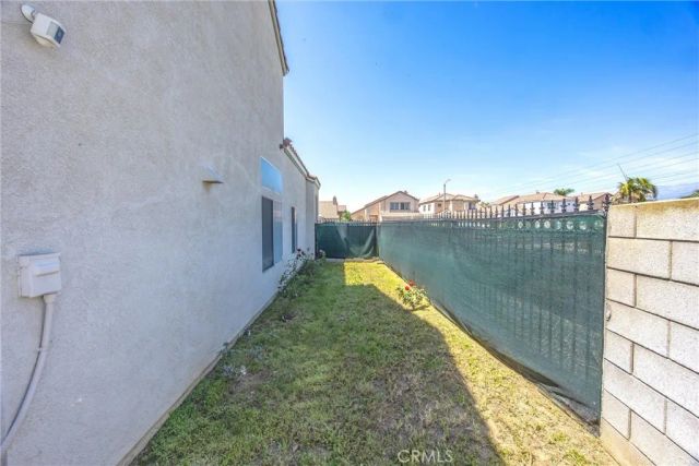 11453 Plane Tree, Fontana, CA 92337