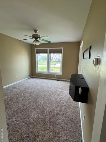 7753 Turrillium Lane, Waterford, MI 48327