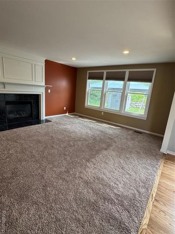 7753 Turrillium Lane, Waterford, MI 48327