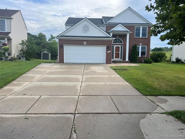 7753 Turrillium Lane, Waterford, MI 48327