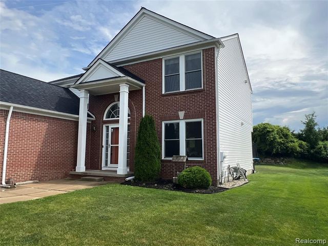 7753 Turrillium Lane, Waterford, MI 48327