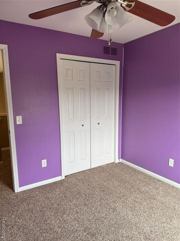 7753 Turrillium Lane, Waterford, MI 48327