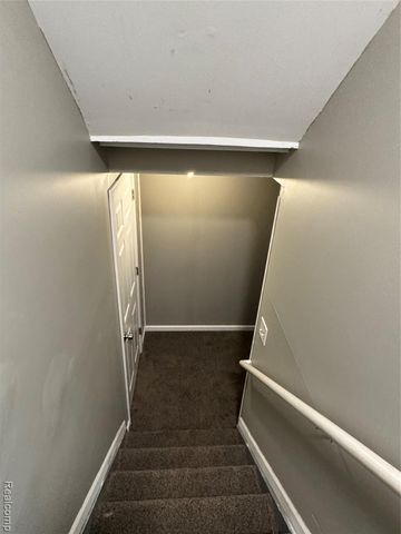 7753 Turrillium Lane, Waterford, MI 48327
