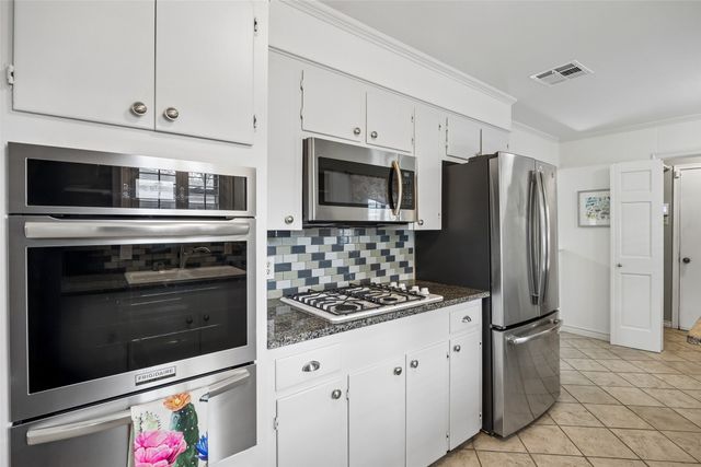 8446 Sweetwood Drive, Dallas, TX 75228