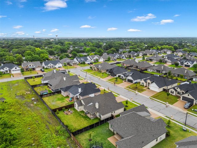 10013 Braided Briar Lane, Waco, TX 76712