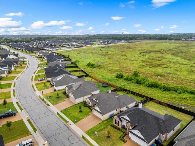 10013 Braided Briar Lane, Waco, TX 76712