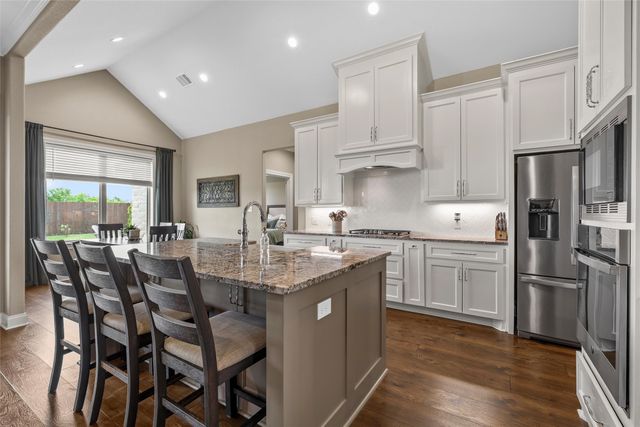 10013 Braided Briar Lane, Waco, TX 76712