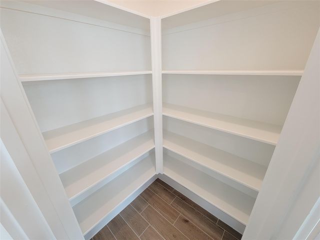 10058 Rosette Drive, Iowa Colony, TX 77583