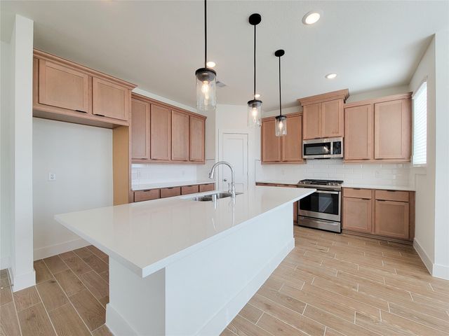 10058 Rosette Drive, Iowa Colony, TX 77583