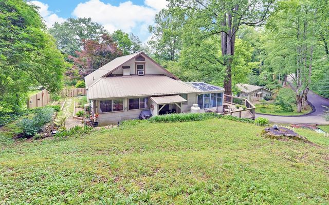 30 Proctor Street, Murphy, NC 28906