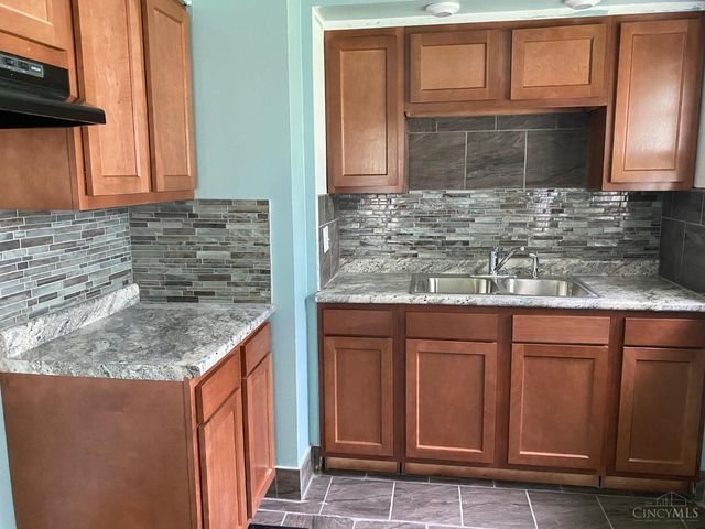 921 Fourteenth Avenue, Middletown, OH 45044