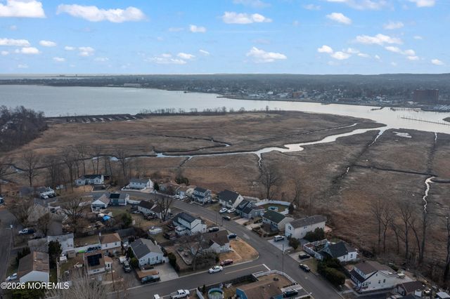 882 Woodmere Drive, Cliffwood Beach, NJ 07735