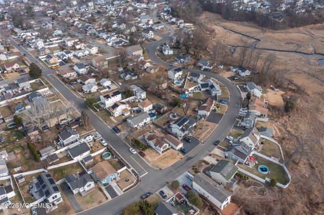 882 Woodmere Drive, Cliffwood Beach, NJ 07735