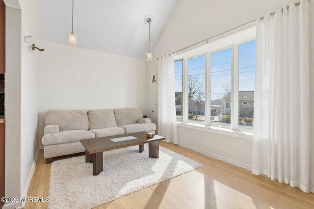 882 Woodmere Drive, Cliffwood Beach, NJ 07735