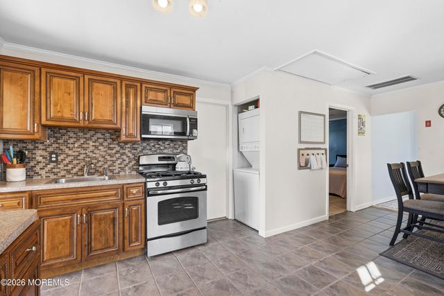 882 Woodmere Drive, Cliffwood Beach, NJ 07735