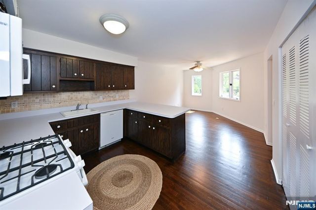 5 Indian Field Court, Mahwah, NJ 07430