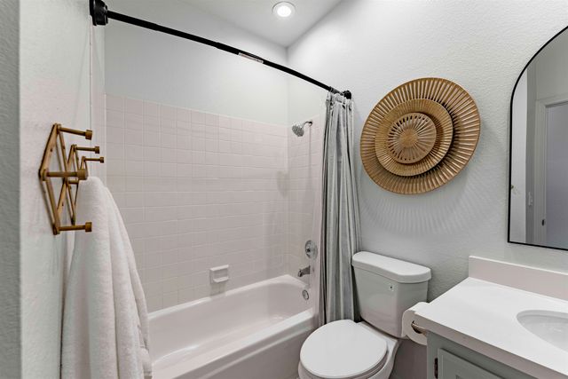 2230 Newport Ct, Discovery Bay, CA 94505