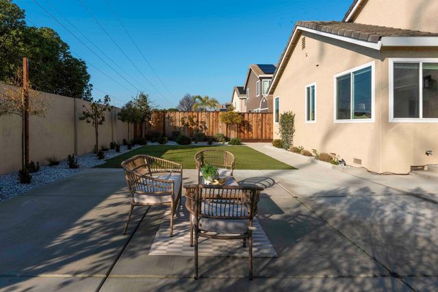 2230 Newport Ct, Discovery Bay, CA 94505