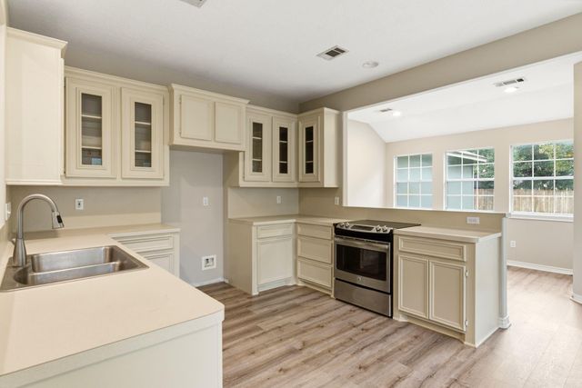 10821 Royal Pines Drive, Conroe, TX 77303