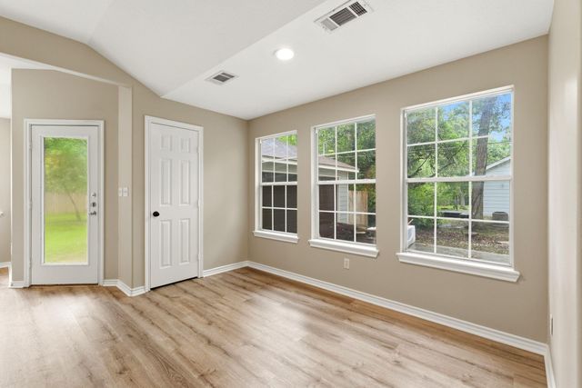 10821 Royal Pines Drive, Conroe, TX 77303