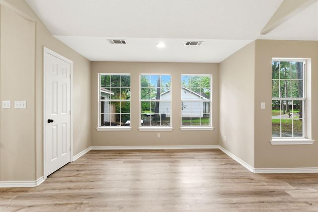 10821 Royal Pines Drive, Conroe, TX 77303