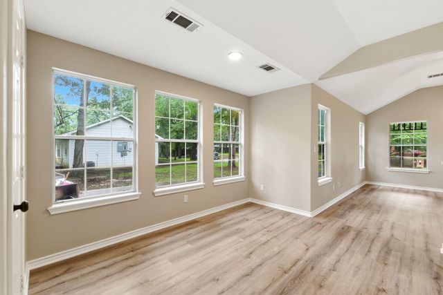 10821 Royal Pines Drive, Conroe, TX 77303
