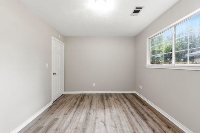 10821 Royal Pines Drive, Conroe, TX 77303