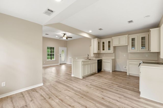 10821 Royal Pines Drive, Conroe, TX 77303