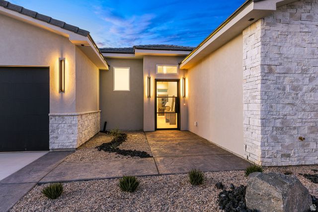 237 E 1100 N, Hurricane, UT 84737