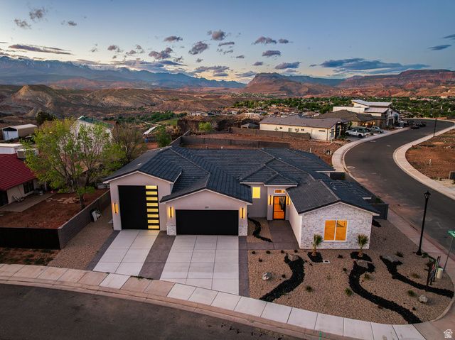 237 E 1100 N, Hurricane, UT 84737
