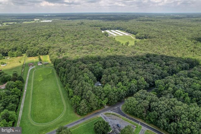 185 BEAGLE CLUB RD, Felton, DE 19943