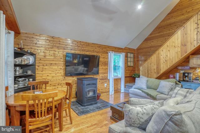 185 BEAGLE CLUB RD, Felton, DE 19943