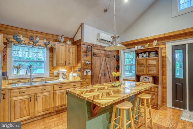 185 BEAGLE CLUB RD, Felton, DE 19943