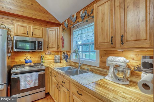 185 BEAGLE CLUB RD, Felton, DE 19943