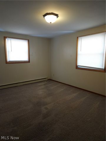 525 S Marion Avenue, Louisville, OH 44641