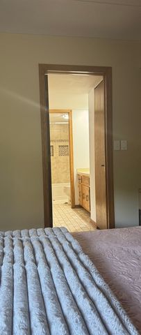 4924 Circle Court 404, Crestwood, IL 60418