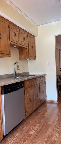 4924 Circle Court 404, Crestwood, IL 60418