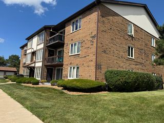 4924 Circle Court 404, Crestwood, IL 60418