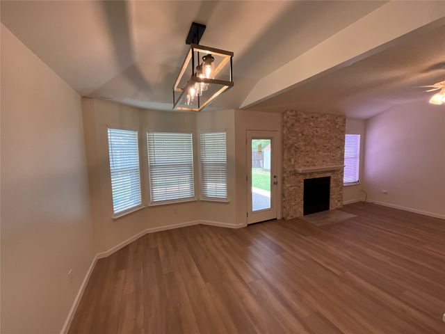 1729 Duster Circle, Arlington, TX 76018